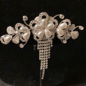 Silver Tone/White Pearl Hair Pin